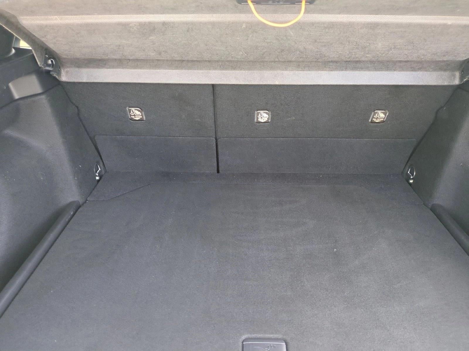 2022 Toyota Corolla Hatchback Nightshade CVT (Natl)