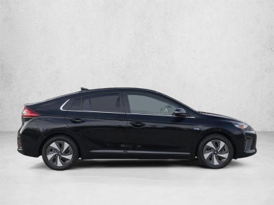 2017 Hyundai IONIQ Hybrid SEL Hatchback