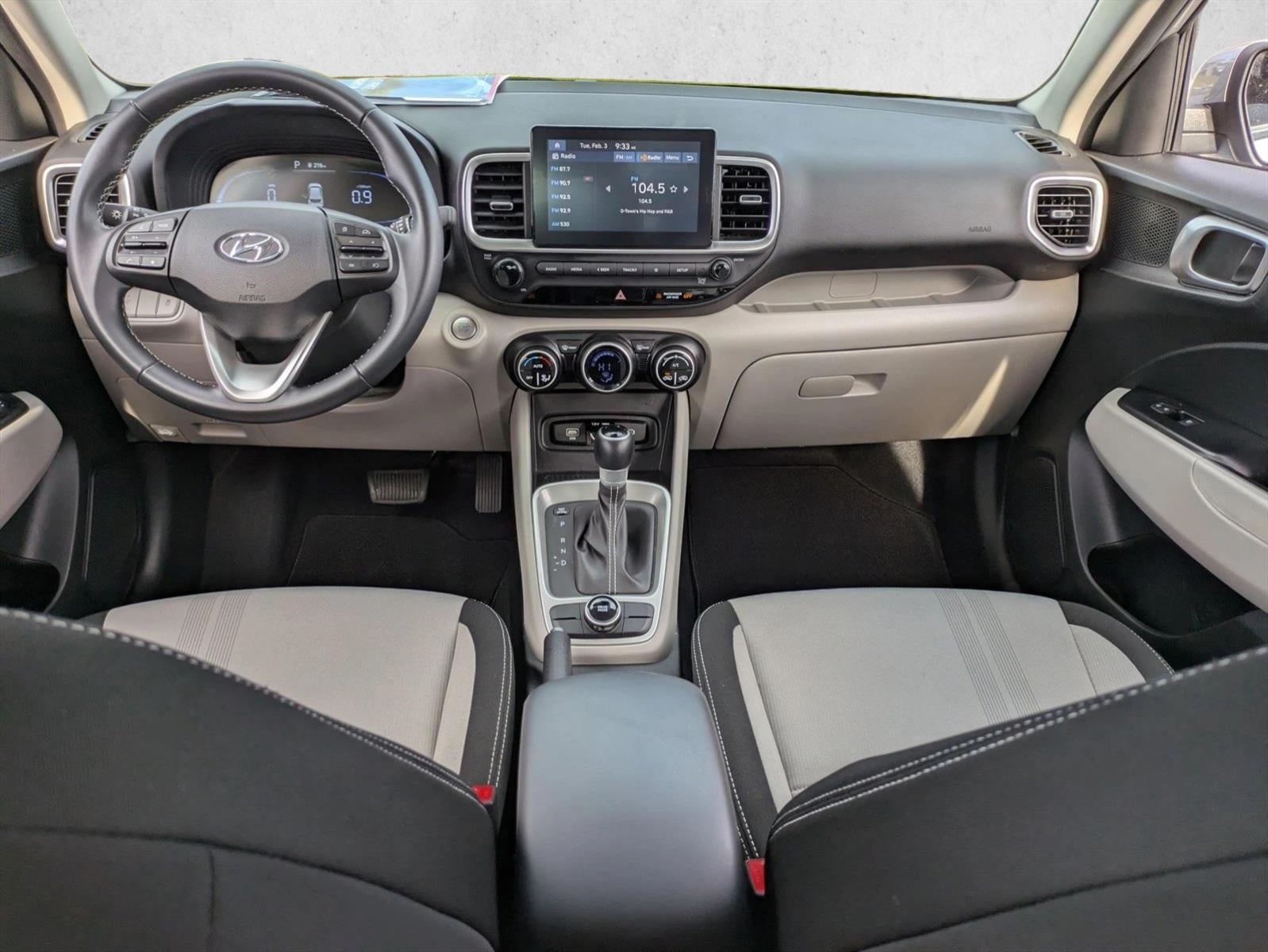 2024 Hyundai VENUE SEL IVT