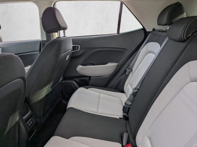 2024 Hyundai VENUE SEL IVT