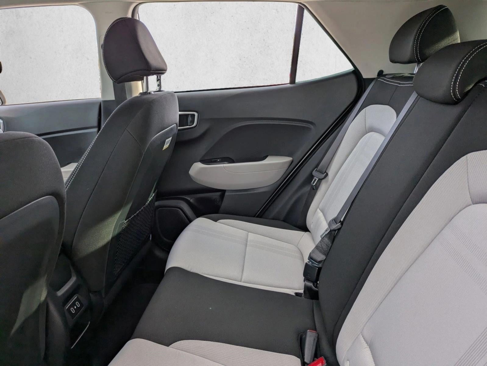 2024 Hyundai VENUE SEL IVT