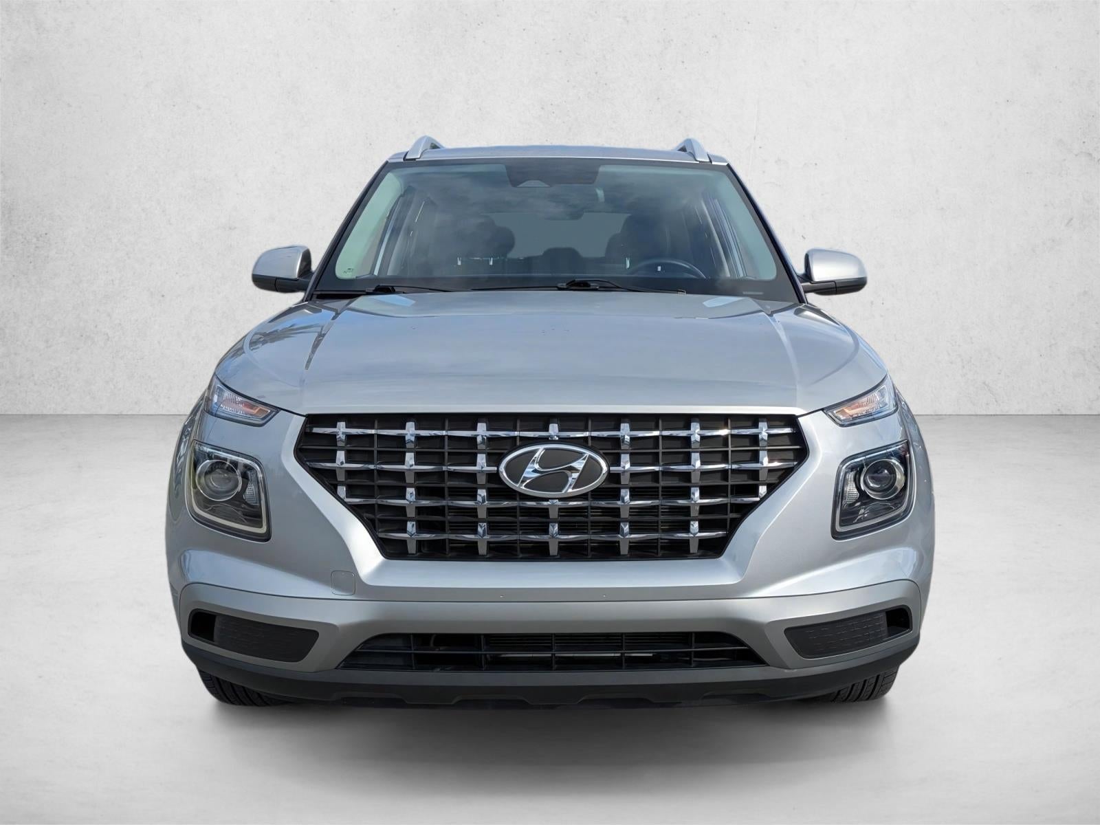 2024 Hyundai VENUE SEL IVT