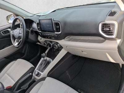 2024 Hyundai VENUE SEL IVT