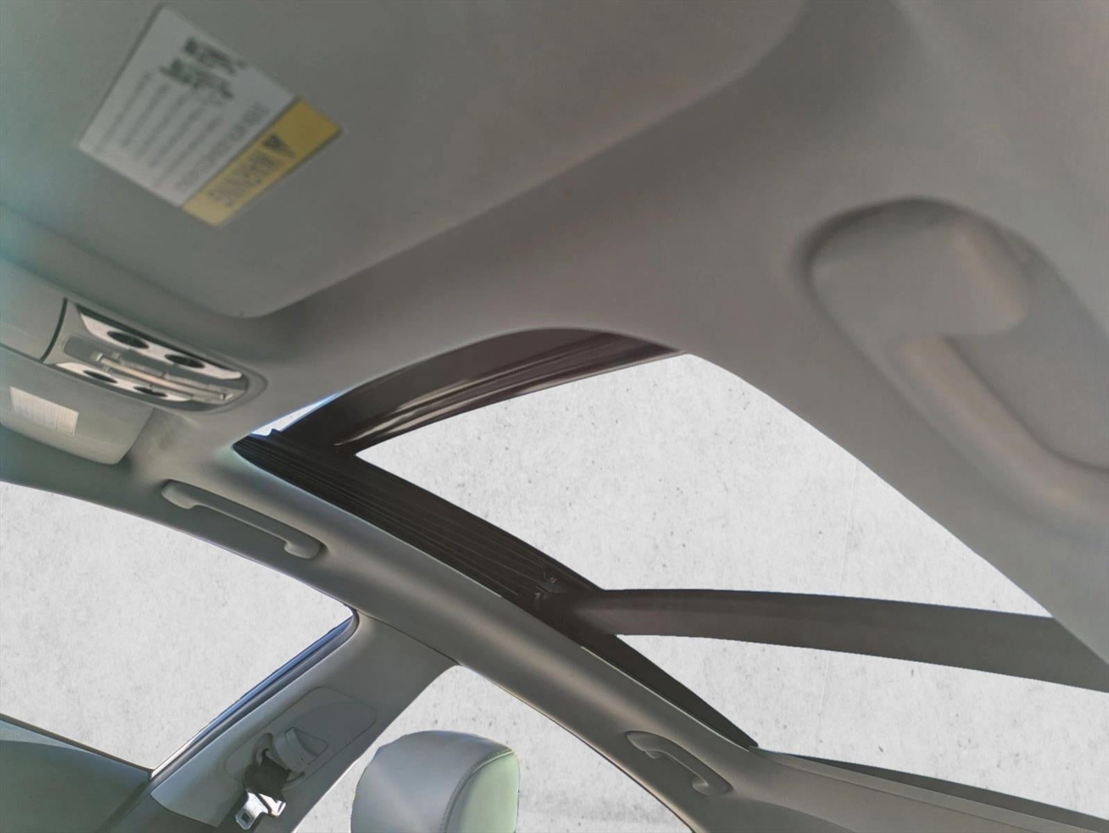 2019 Kia Cadenza Limited Sedan