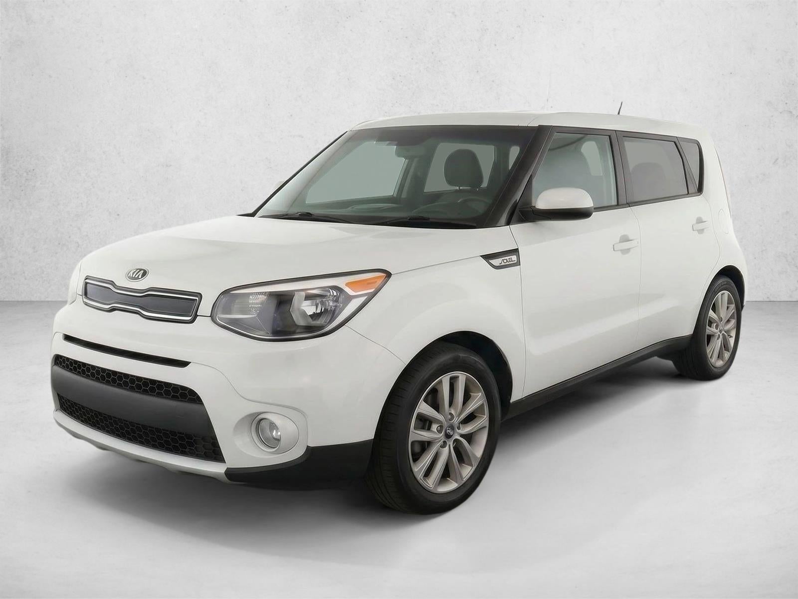 2017 Kia Soul + Auto