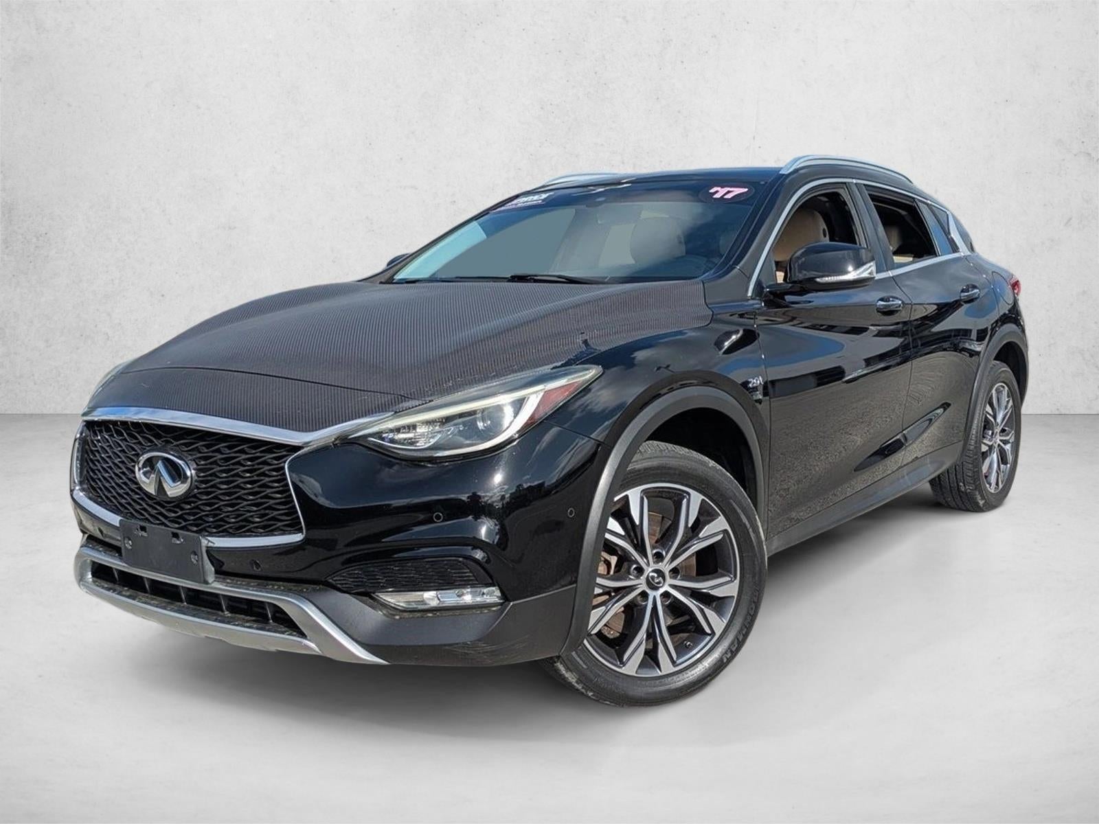 2017 INFINITI QX30 Premium AWD