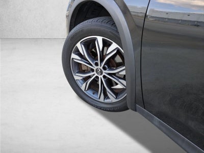 2017 INFINITI QX30 Premium AWD