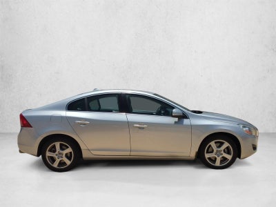 2012 Volvo S60 FWD 4dr Sdn T5 w/Moonroof