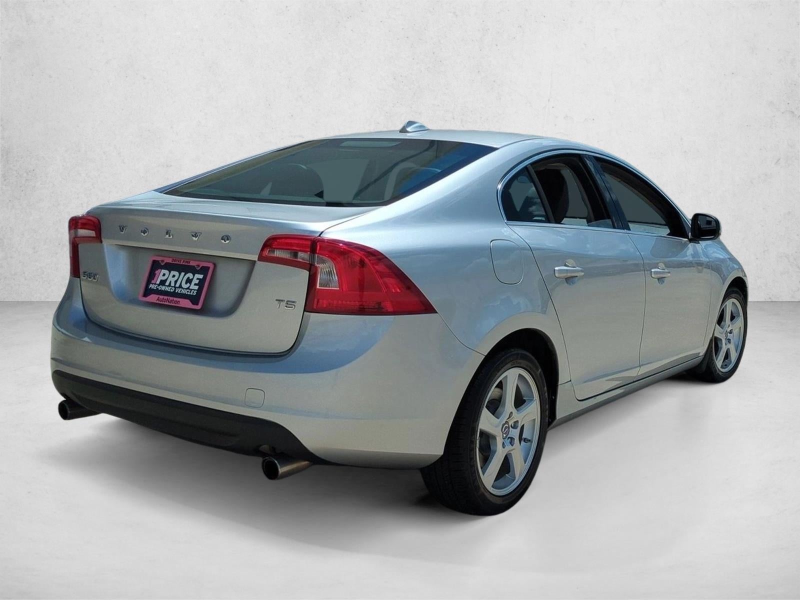 2012 Volvo S60 FWD 4dr Sdn T5 w/Moonroof