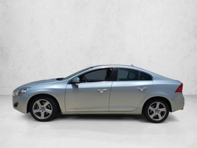 2012 Volvo S60 FWD 4dr Sdn T5 w/Moonroof