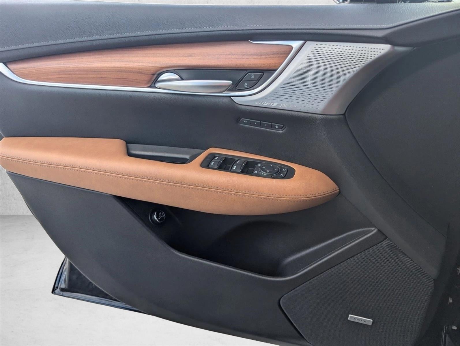 2023 Cadillac XT5 AWD 4dr Premium Luxury