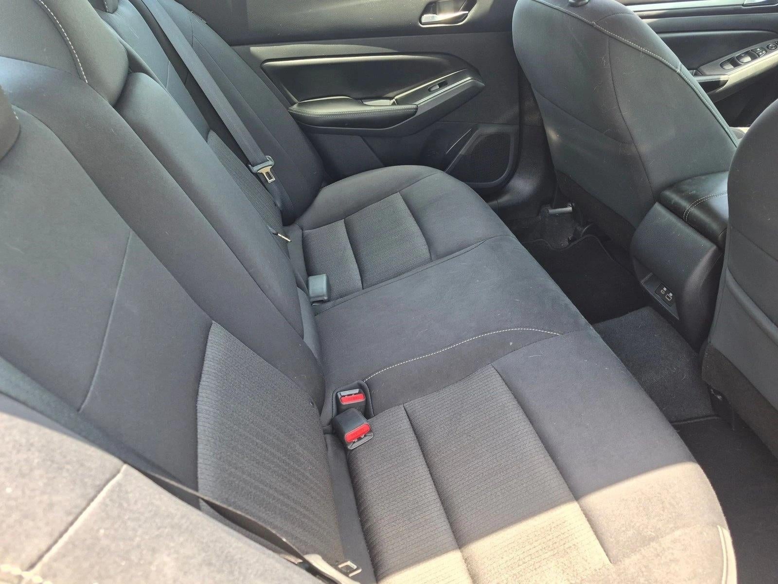2022 Nissan Altima 2.5 SV Sedan