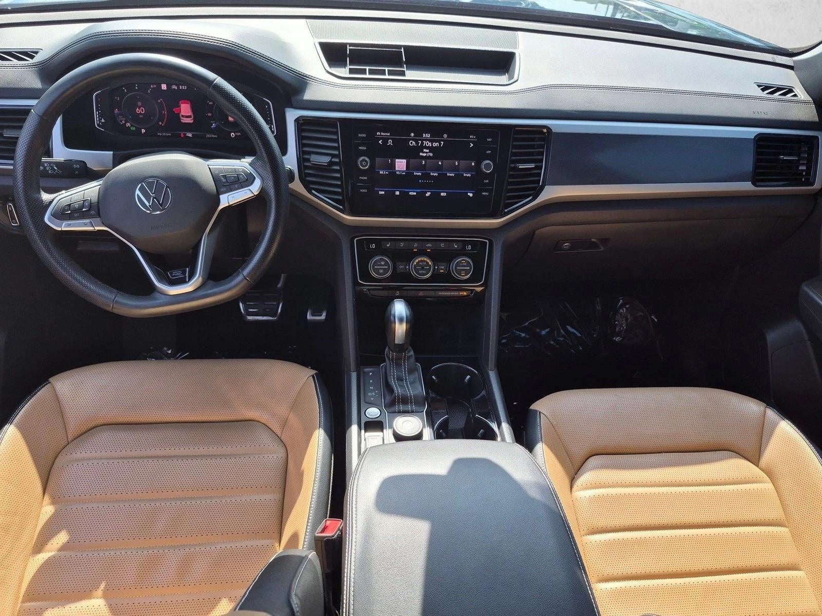 2023 Volkswagen Atlas Cross Sport 3.6L V6 SEL Premium R-Line 4MOTION