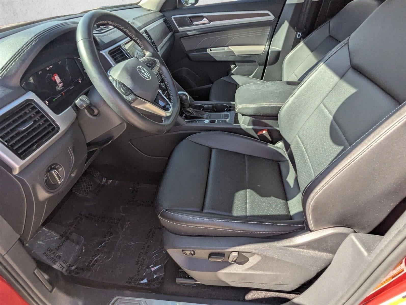 2022 Volkswagen Atlas 2.0T SE w/Technology FWD