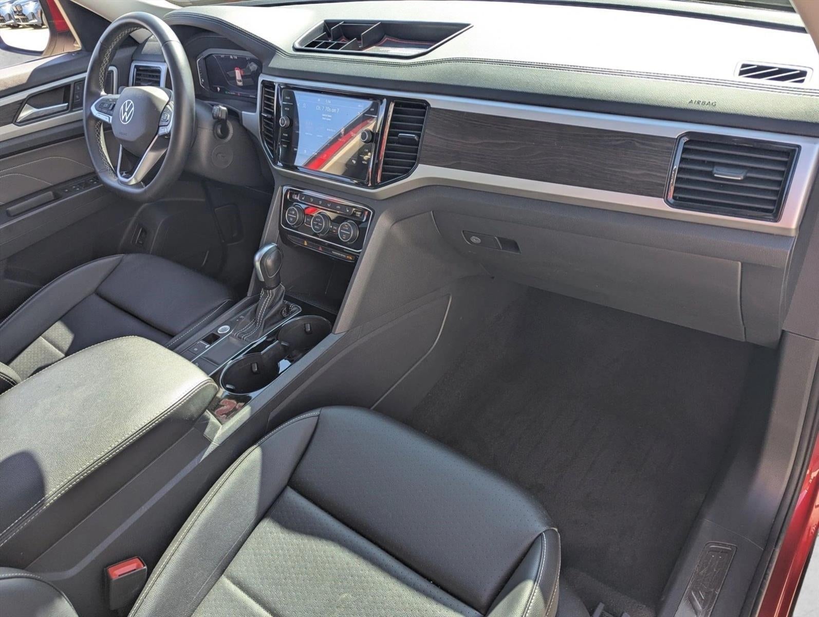 2022 Volkswagen Atlas 2.0T SE w/Technology FWD