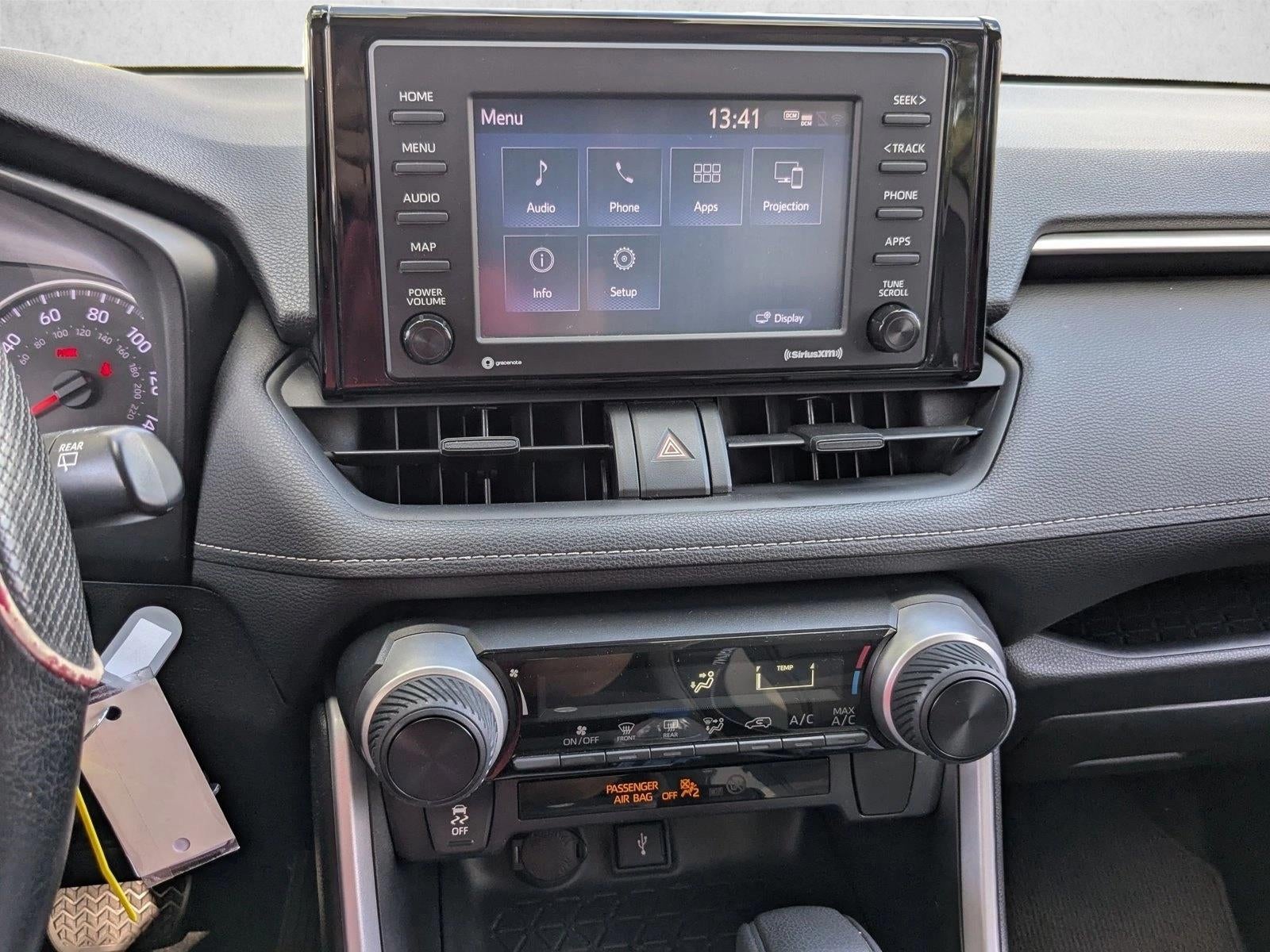 2020 Toyota RAV4 LE FWD (GS)