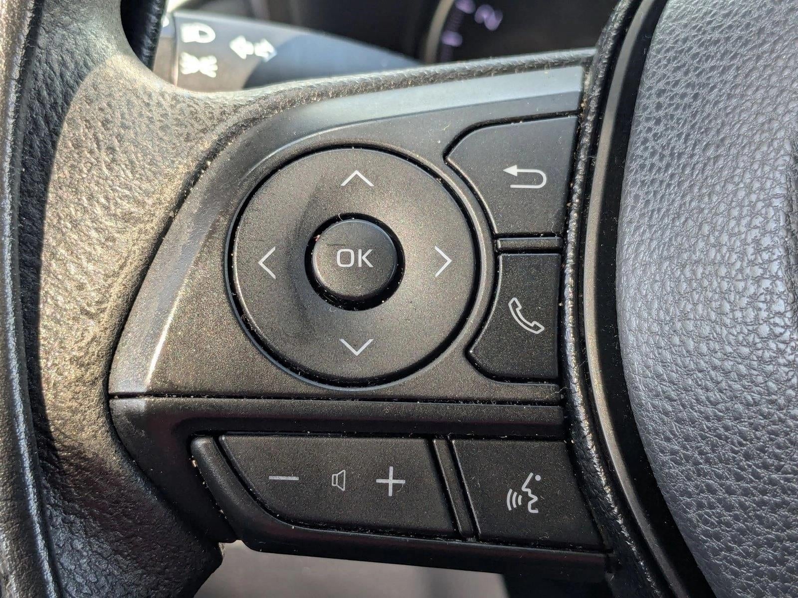 2020 Toyota RAV4 LE FWD (GS)