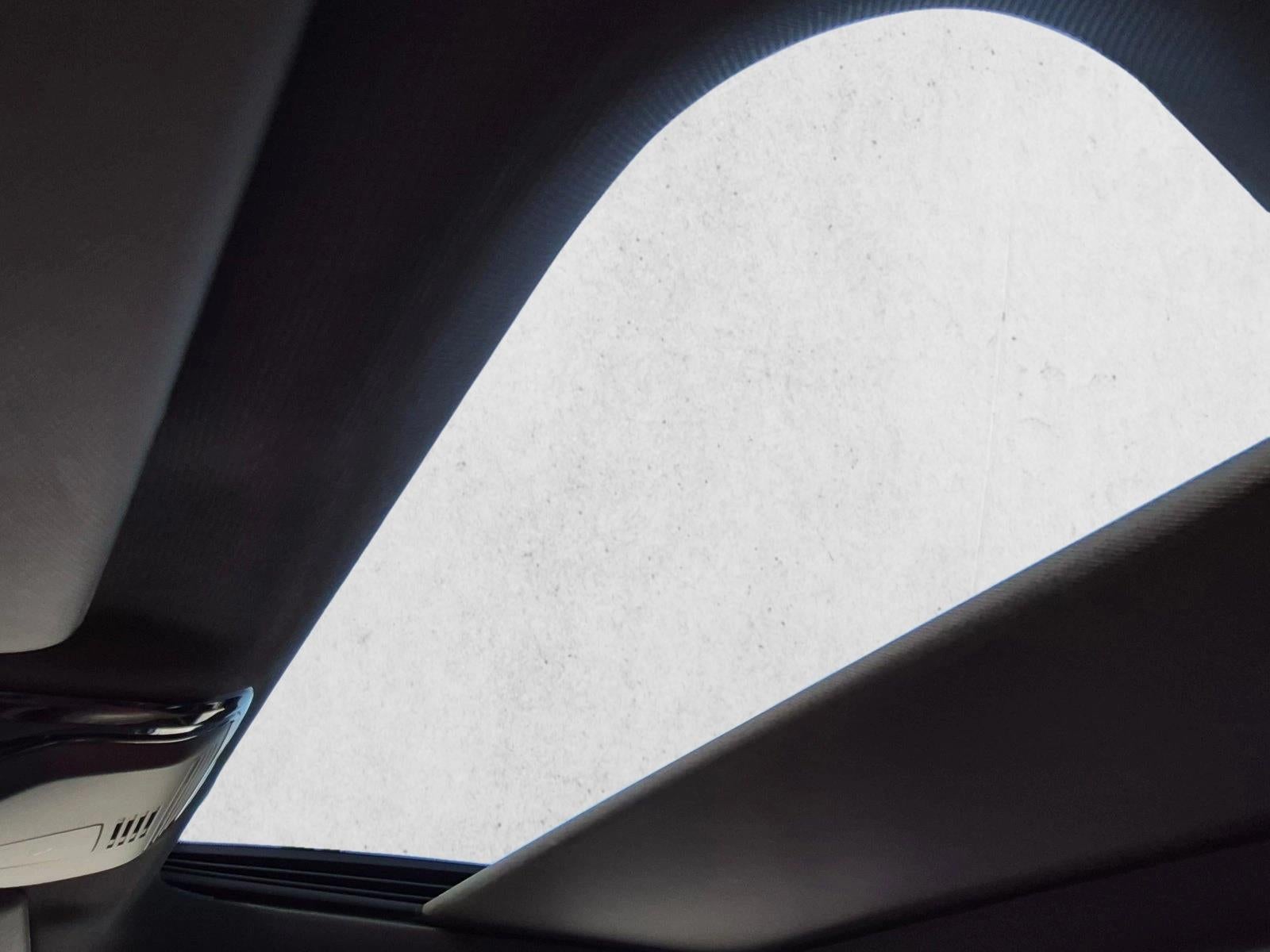 2022 BMW 330i xDrive Sedan North America