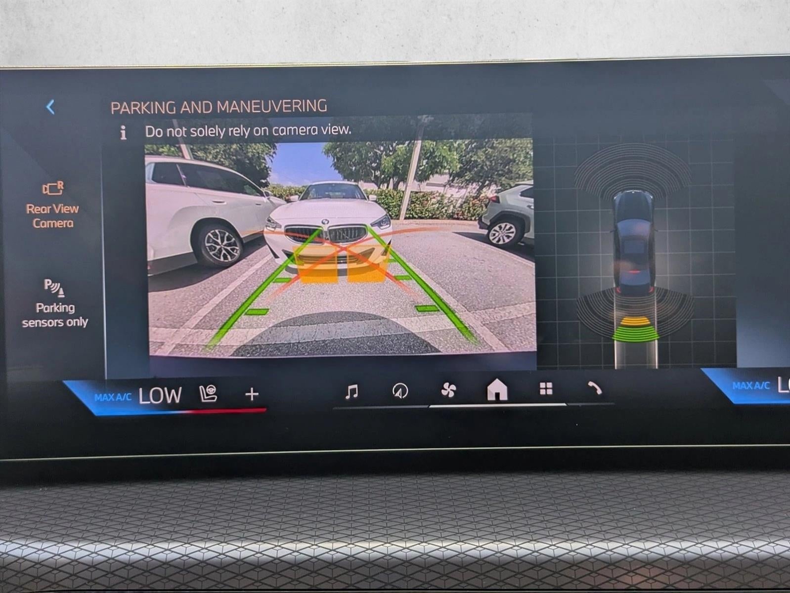 2025 BMW 330i Sedan