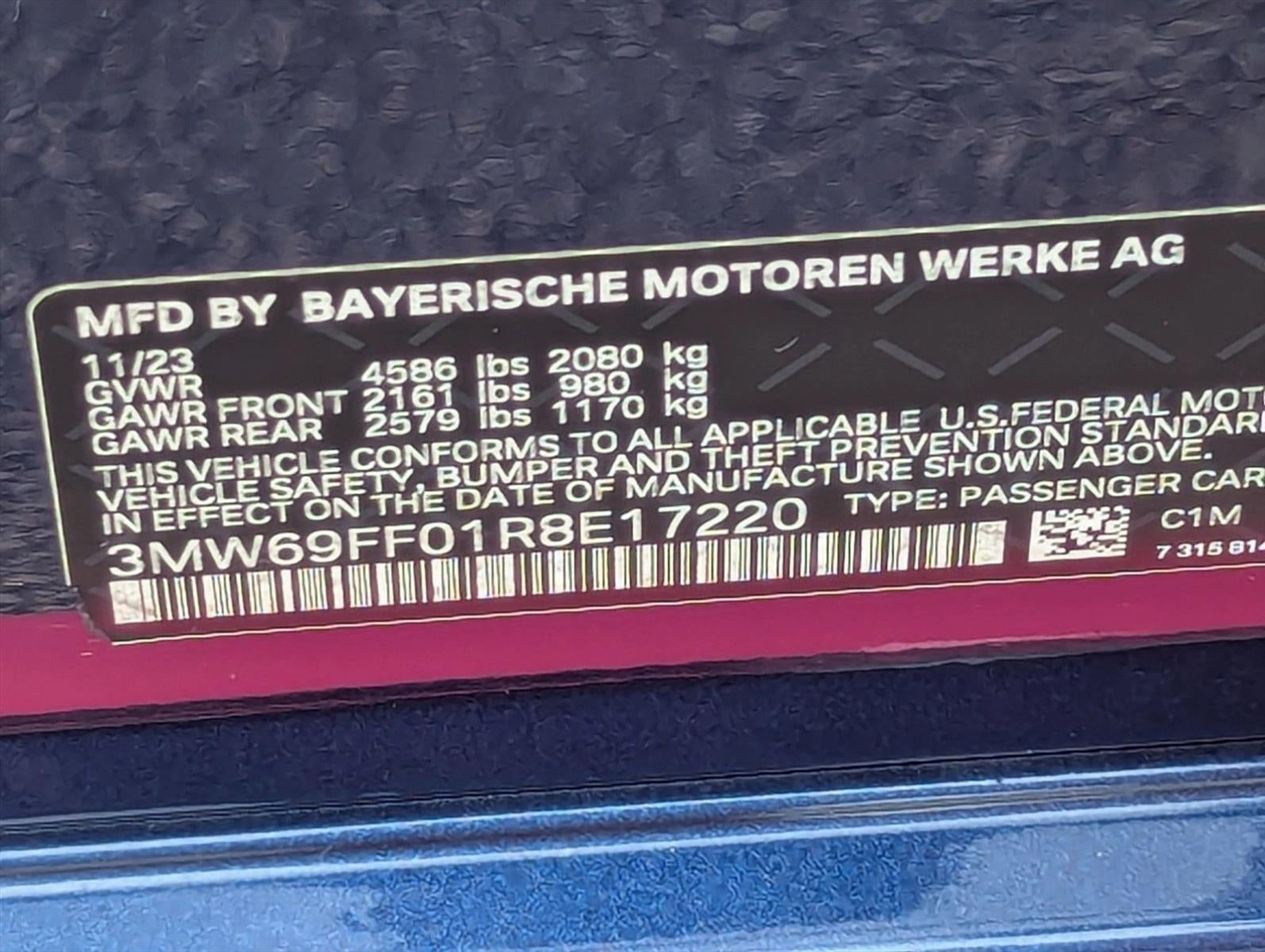 2024 BMW 330i Sedan
