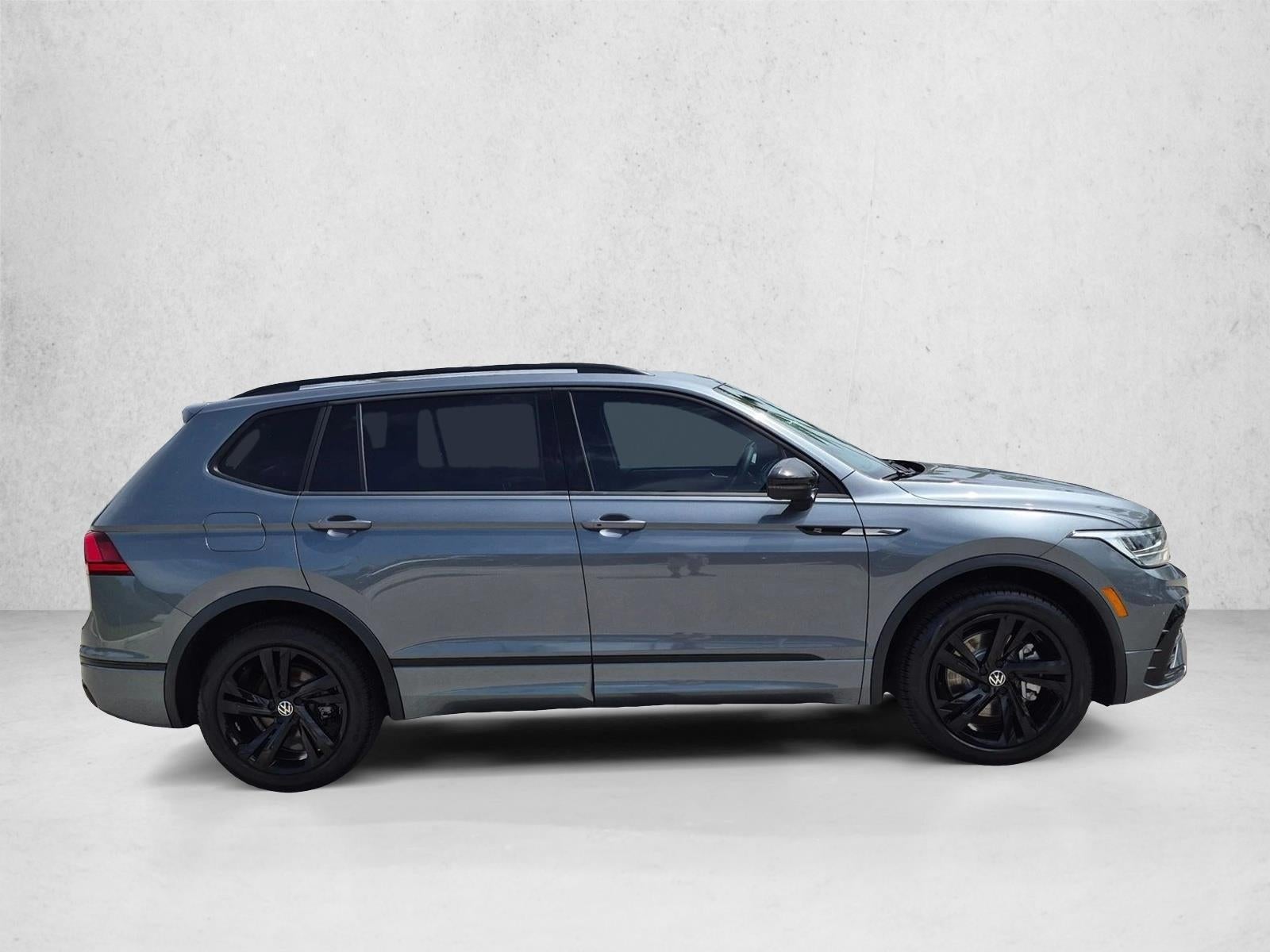 2023 Volkswagen Tiguan 2.0T SE R-Line Black FWD