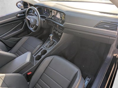 2023 Volkswagen Jetta SE Auto