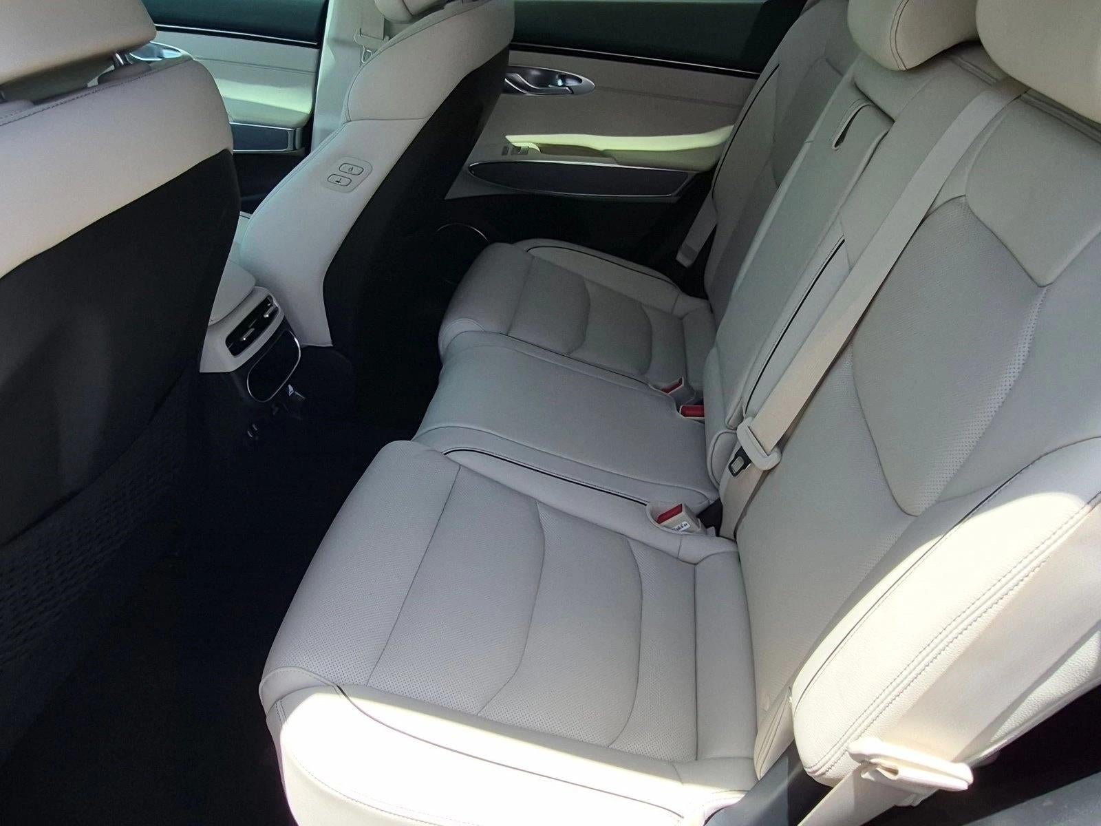 2025 Genesis GV70 2.5T AWD
