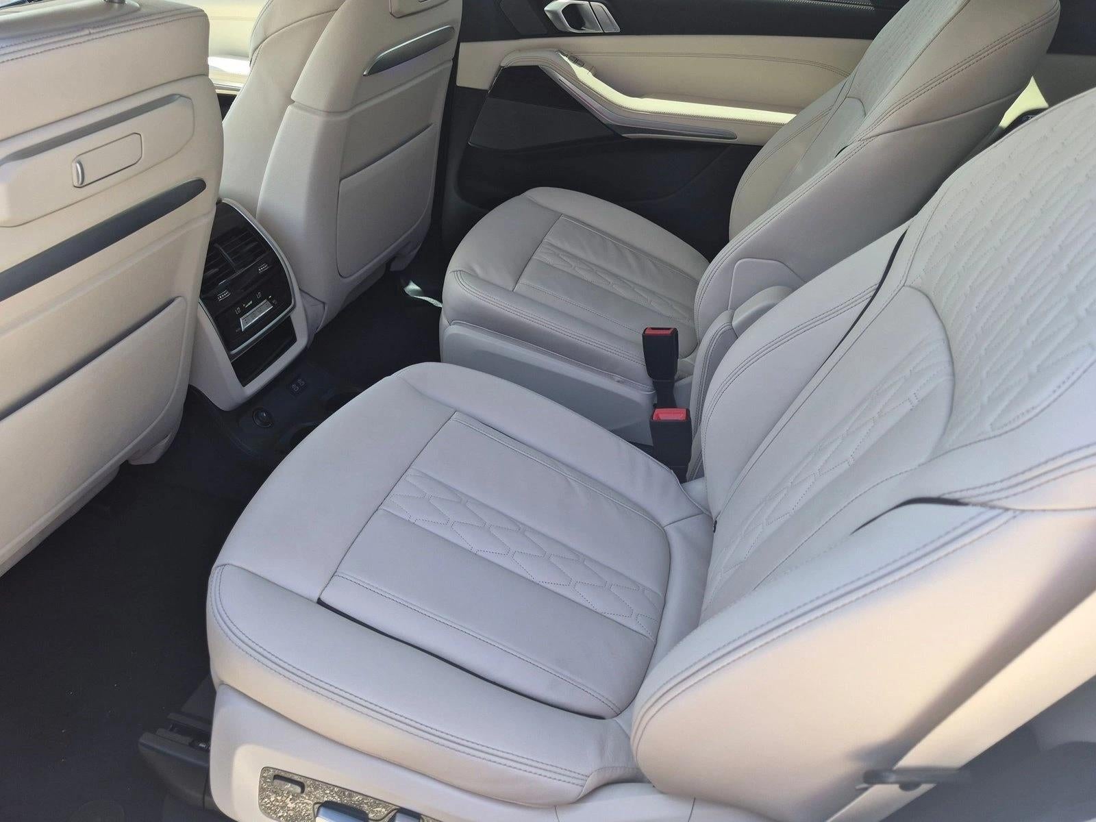 2026 BMW X7 xDrive40i Sports Activity Vehicle