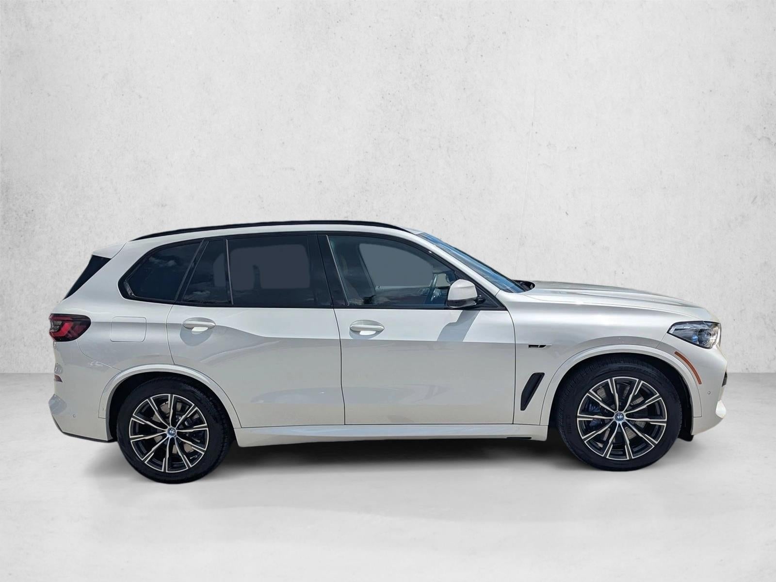 2023 BMW X5 xDrive45e Plug-In Hybrid