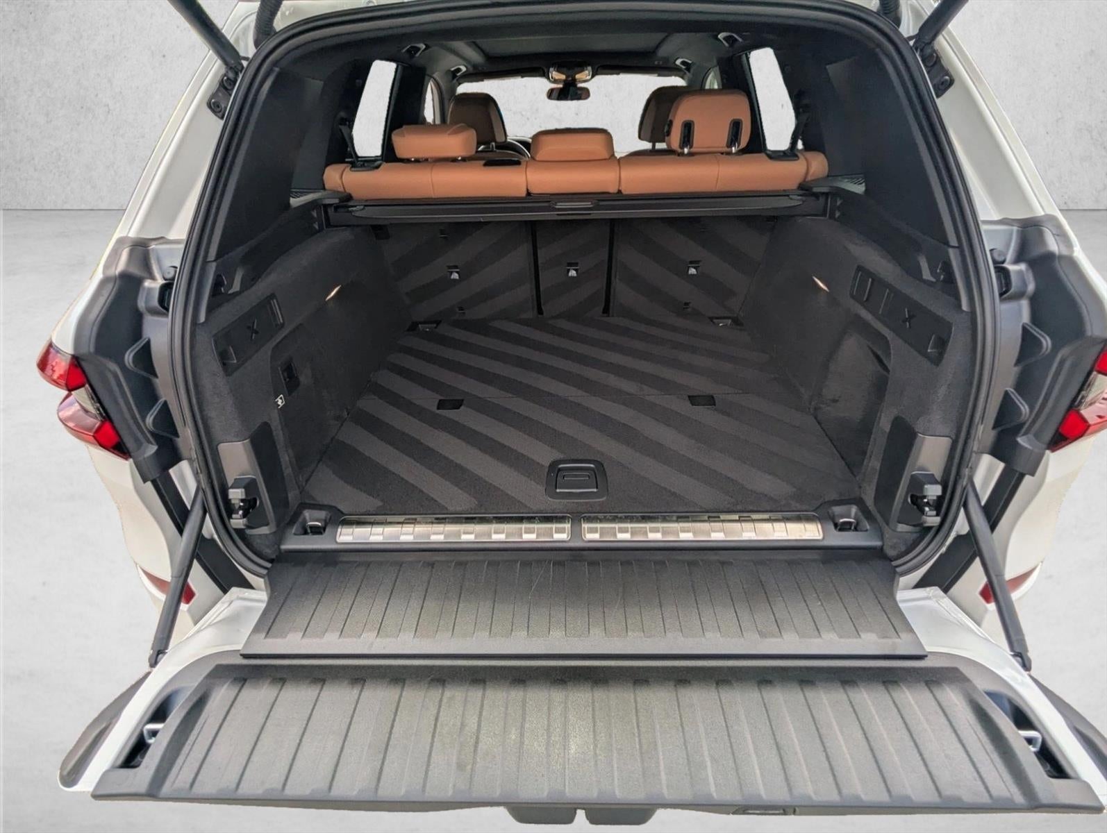 2023 BMW X5 xDrive45e Plug-In Hybrid