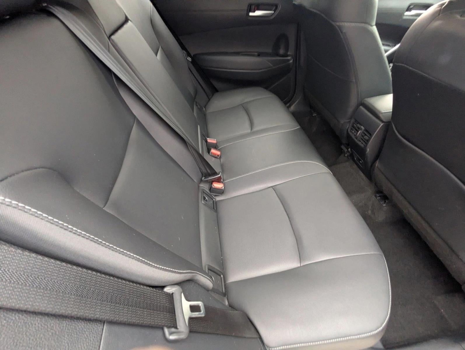 2022 Toyota Corolla Cross XLE 2WD (Natl)