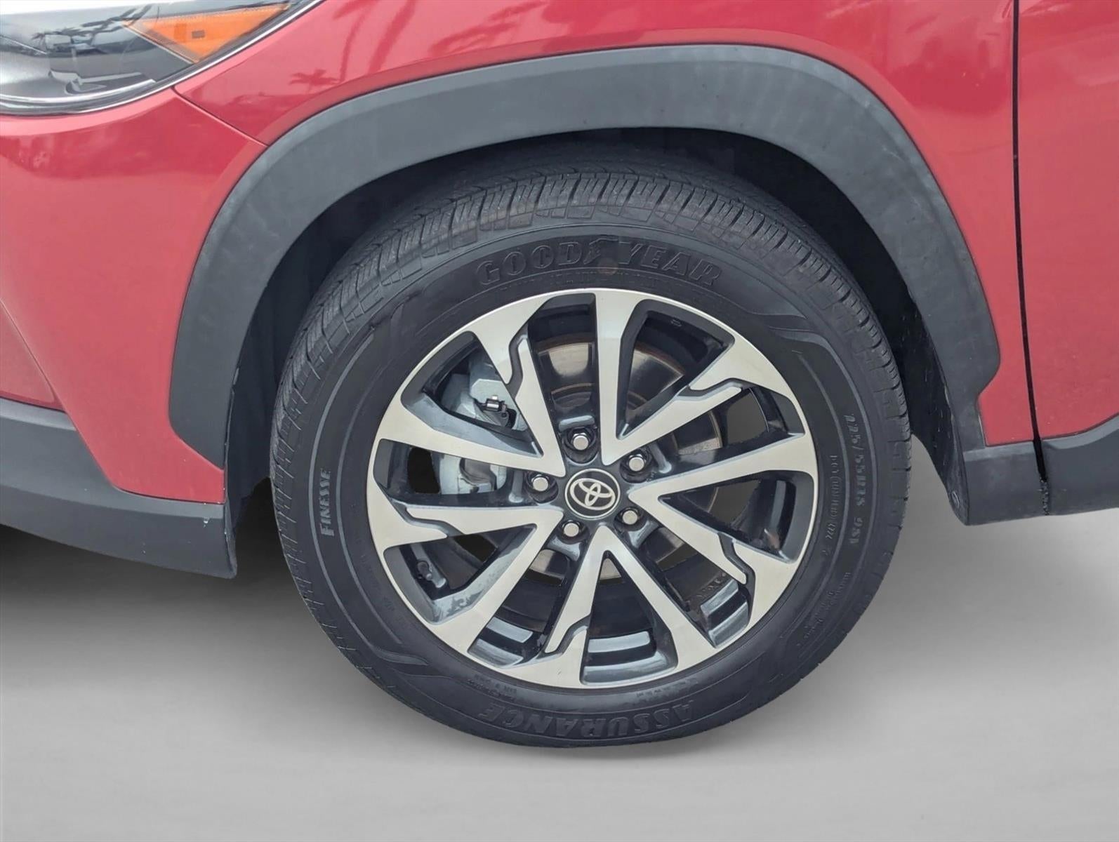 2022 Toyota Corolla Cross XLE 2WD (Natl)