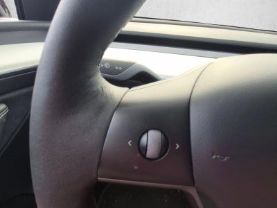 2022 Tesla Model Y Performance AWD