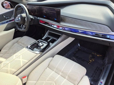 2023 BMW 740i Sedan