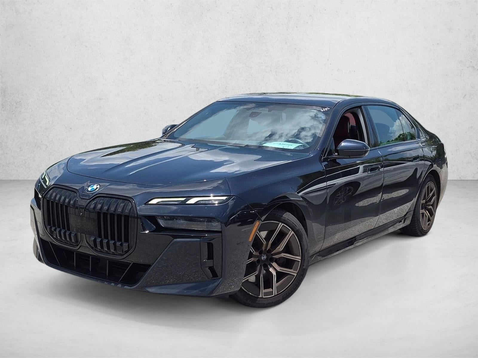 2023 BMW 740i Sedan