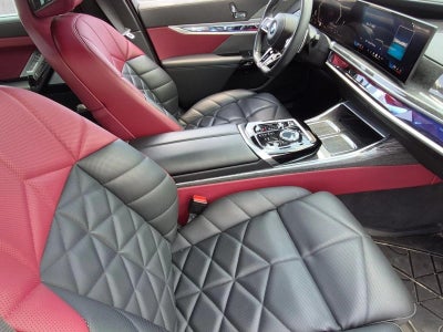 2023 BMW 740i Sedan