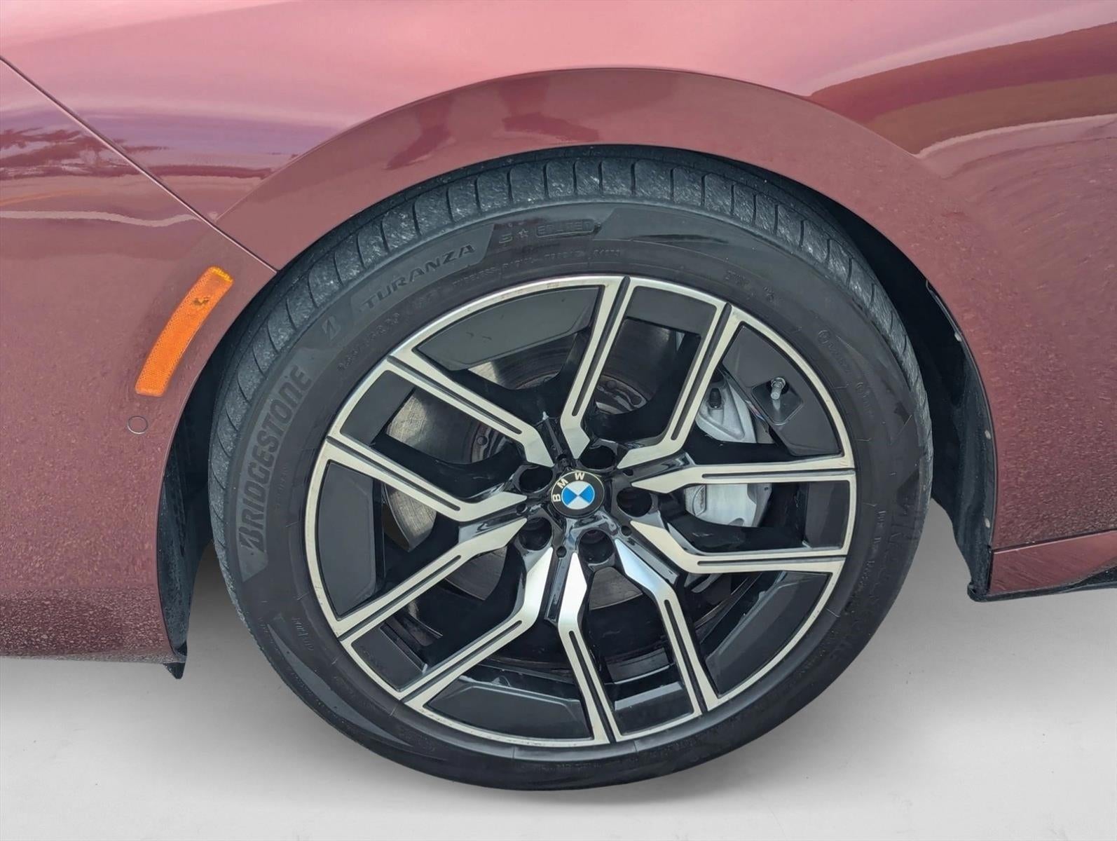 2023 BMW 760i xDrive Sedan