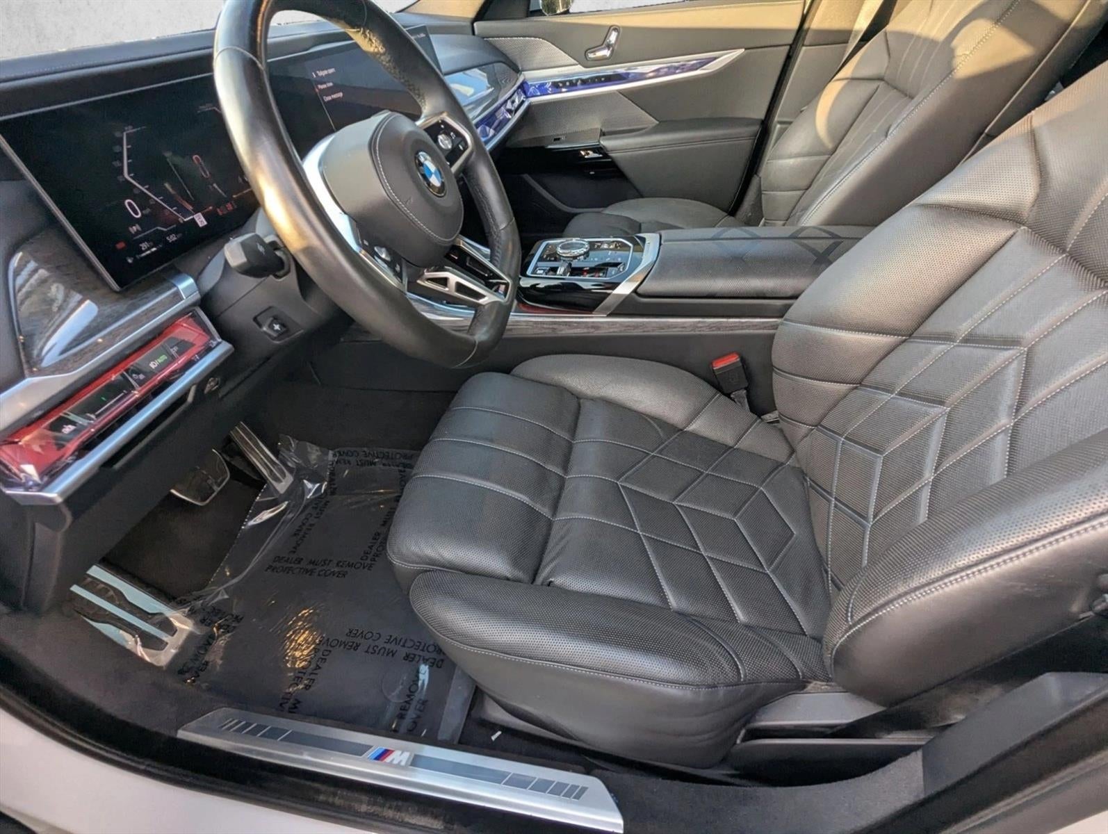 2023 BMW 760i xDrive Sedan