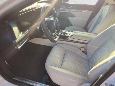 2023 BMW 760i xDrive Sedan