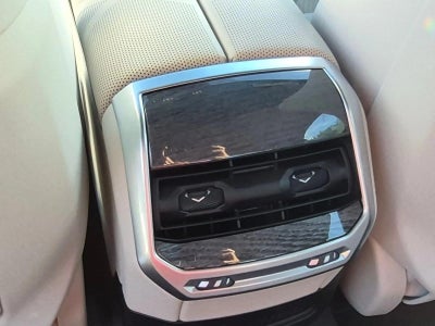 2023 BMW 760i xDrive Sedan