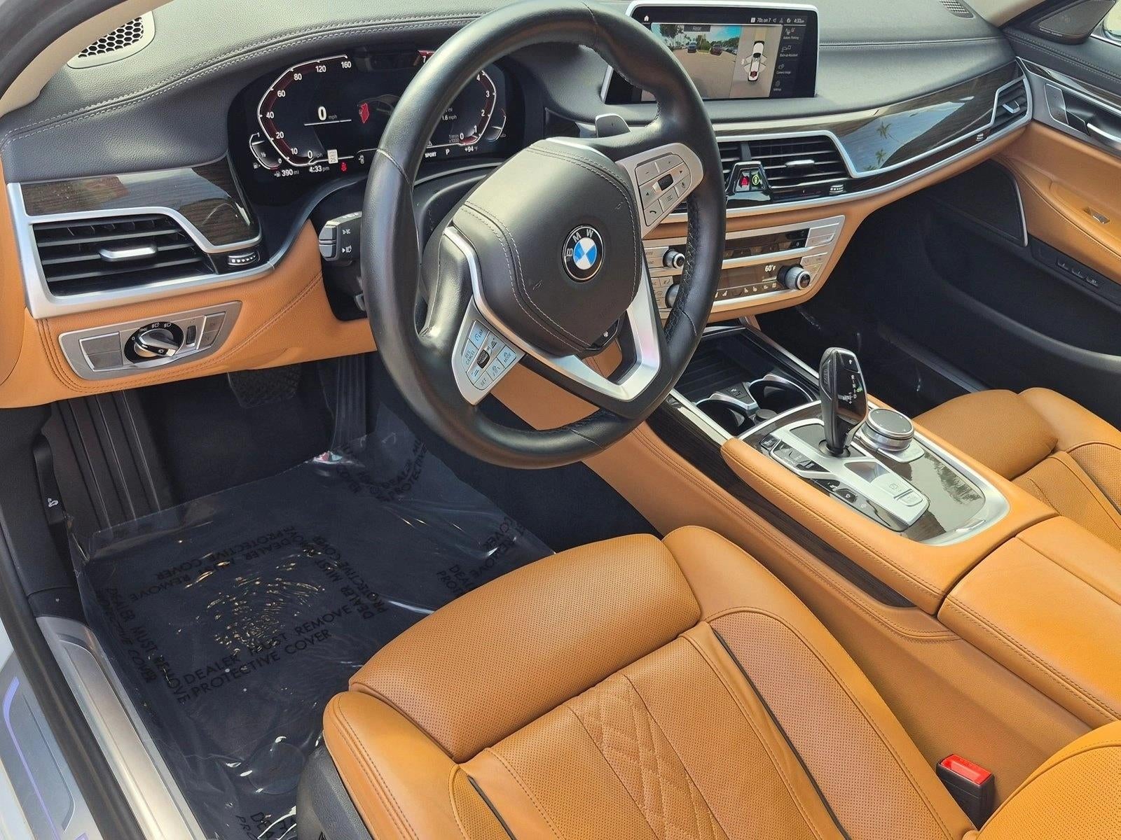 2022 BMW 740i Sedan