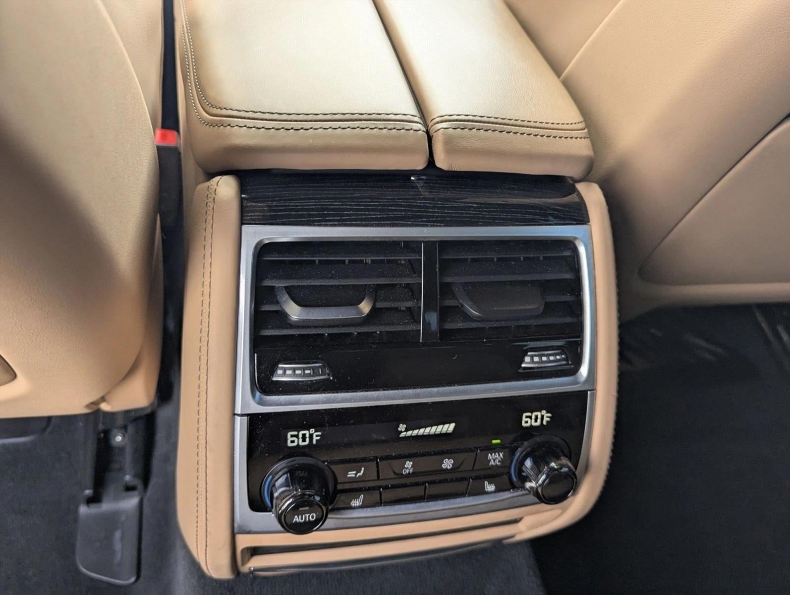 2022 BMW 740i xDrive Sedan