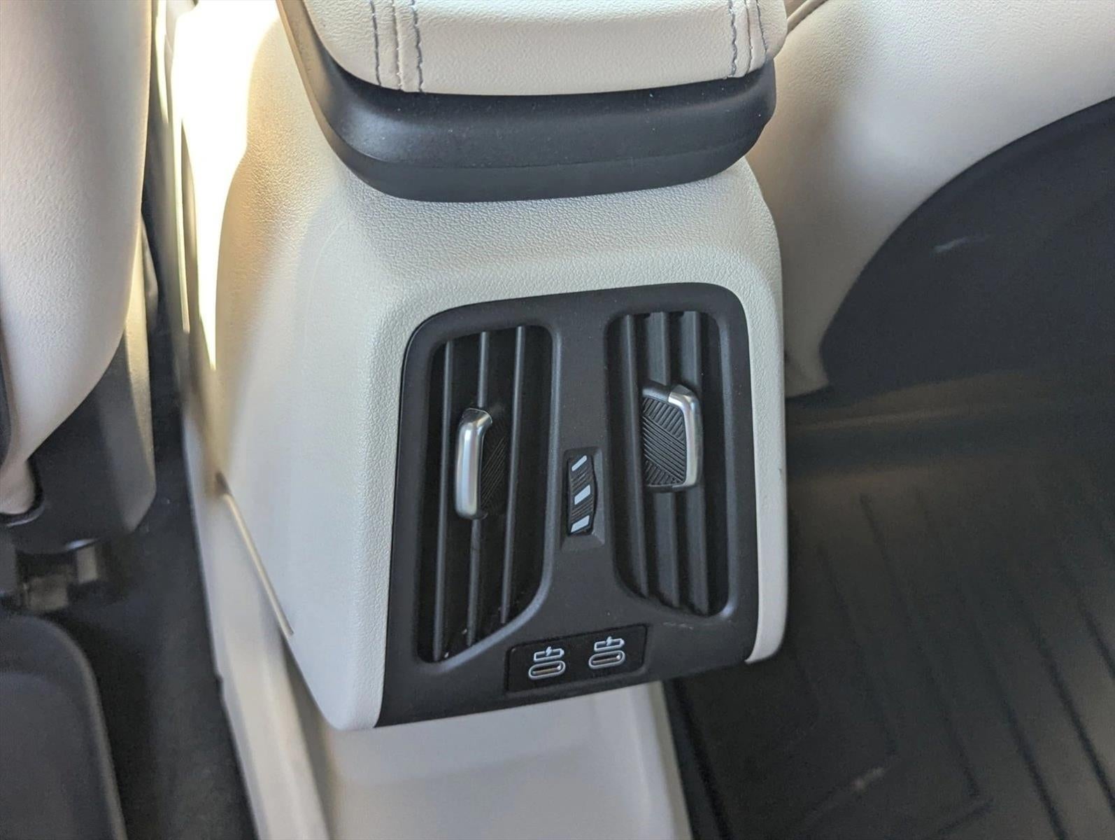 2025 BMW X2 xDrive28i Sports Activity Coupe