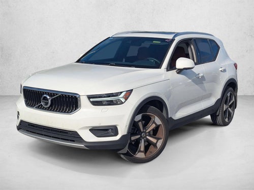 2019 Volvo XC40 T5 AWD Momentum
