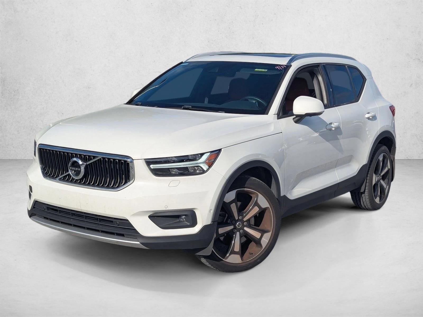 2019 Volvo XC40 T5 AWD Momentum