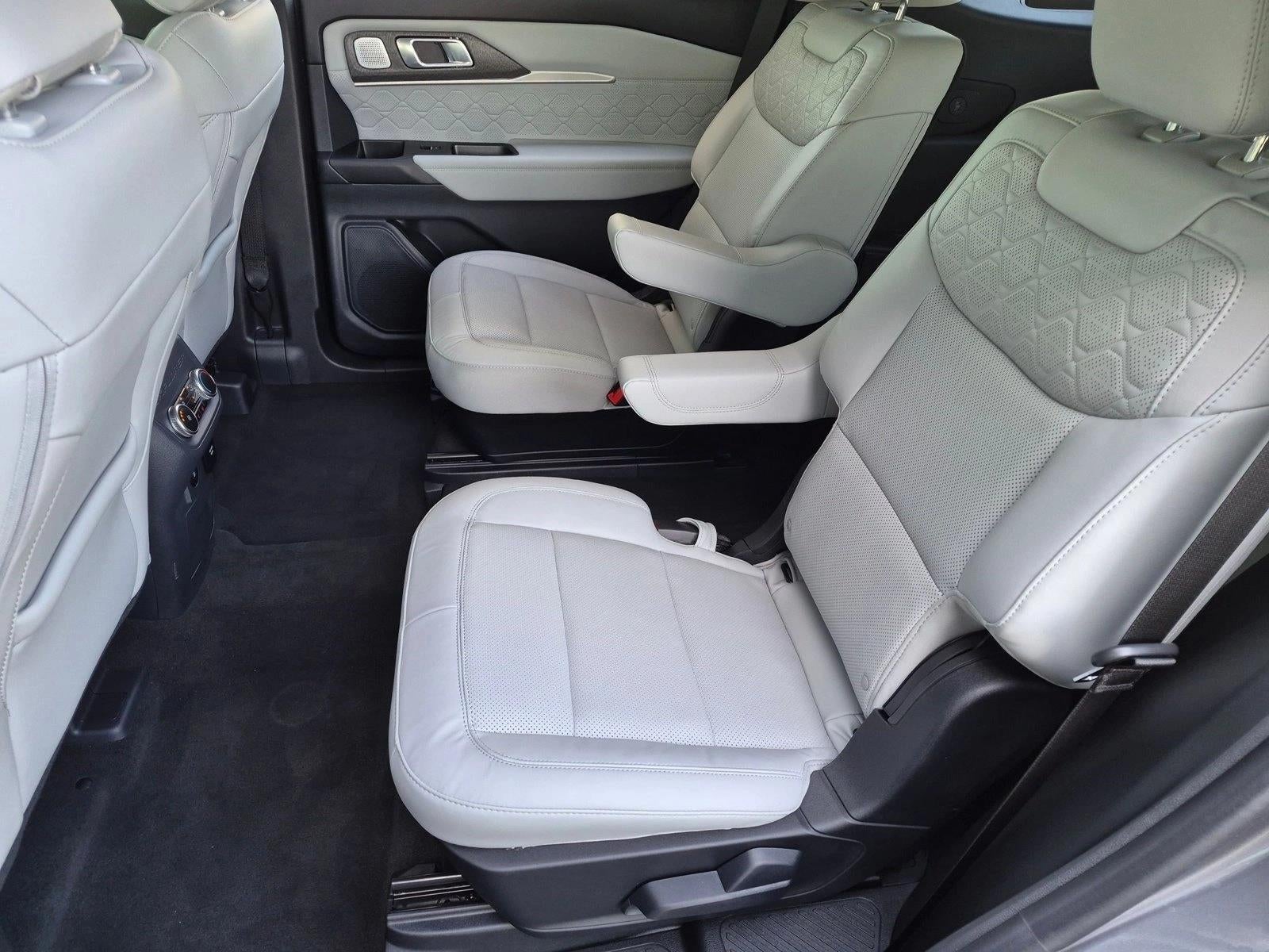 2025 Ford Explorer Platinum 4WD