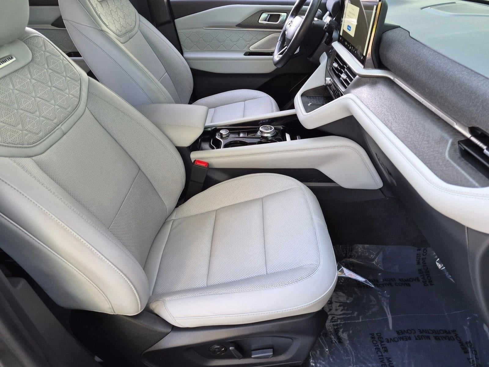 2025 Ford Explorer Platinum 4WD