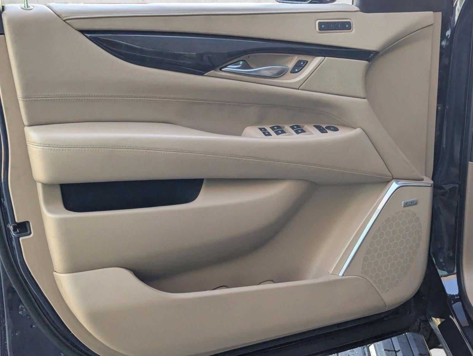 2019 Cadillac Escalade 4WD Platinum