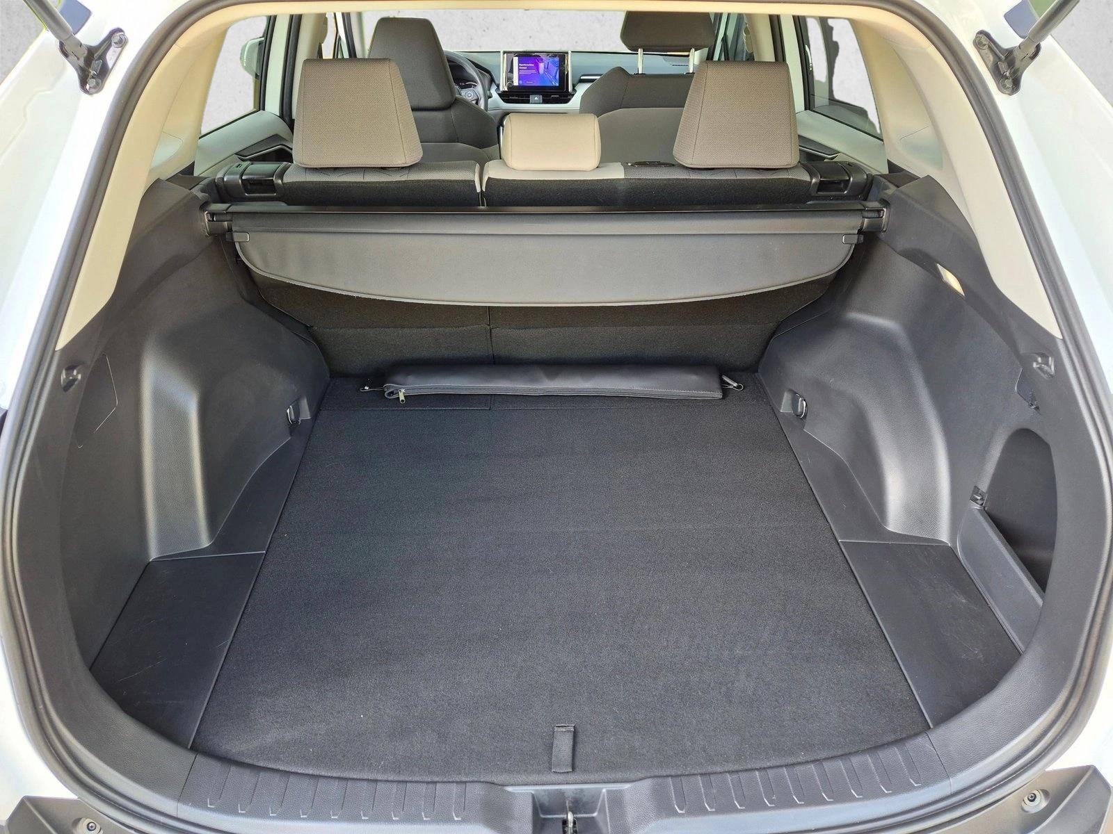 2023 Toyota RAV4 XLE FWD (GS)