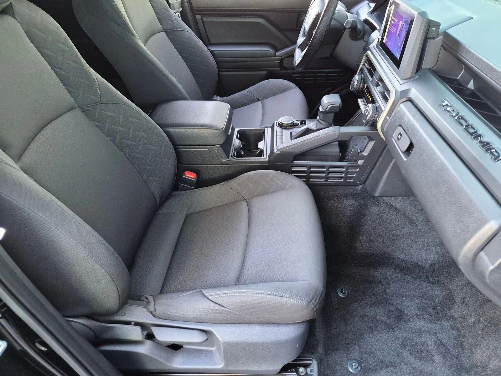 2026 Toyota Tacoma 4WD 4WD SR Double Cab 5' Bed AT (GS)